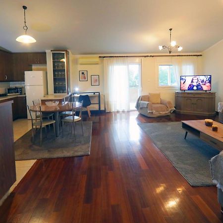 Lida'S Apartment Lake View Кастория Экстерьер фото