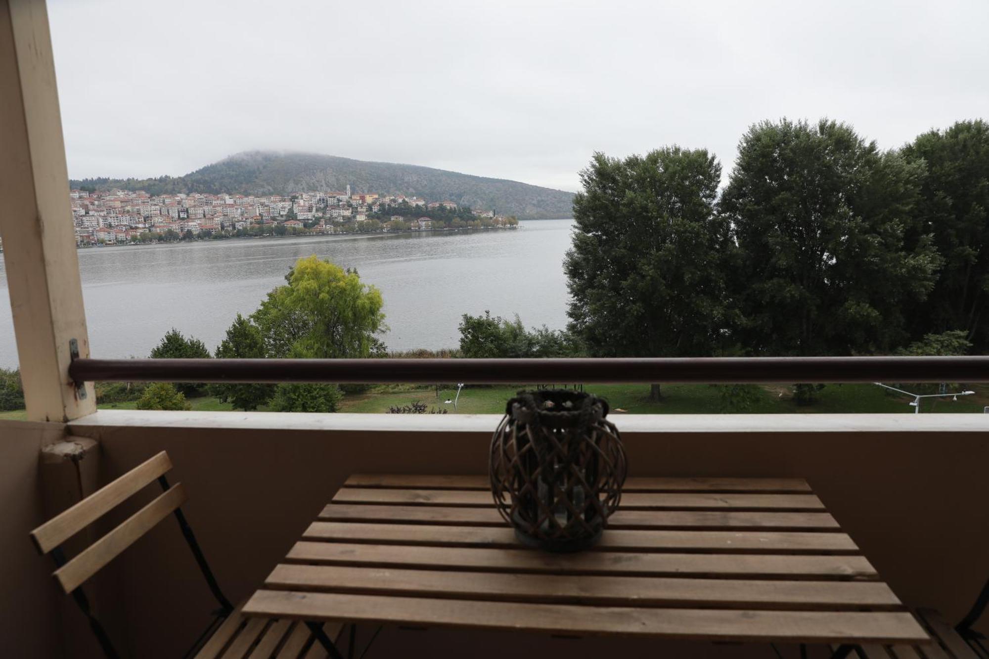 Lida'S Apartment Lake View Кастория Экстерьер фото